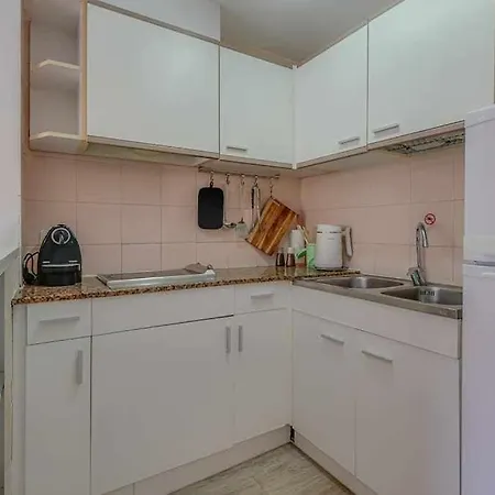 Ba Lotus Morris Apartment *